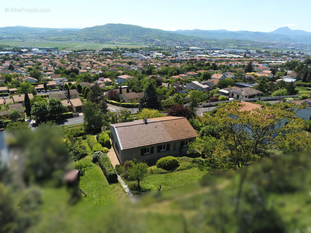 Maison à COURNON-D'AUVERGNE