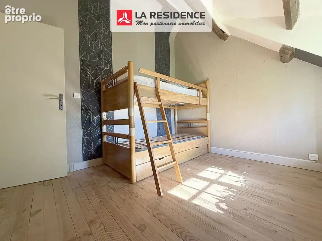 Maison 9 pièces 206 m² à vendre à La Villeneuve-En-Chevrie (78270) - photo 7