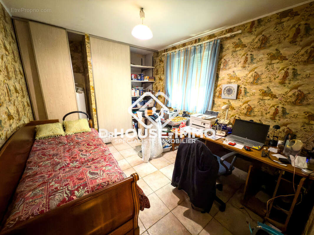 Maison à CHALAGNAC