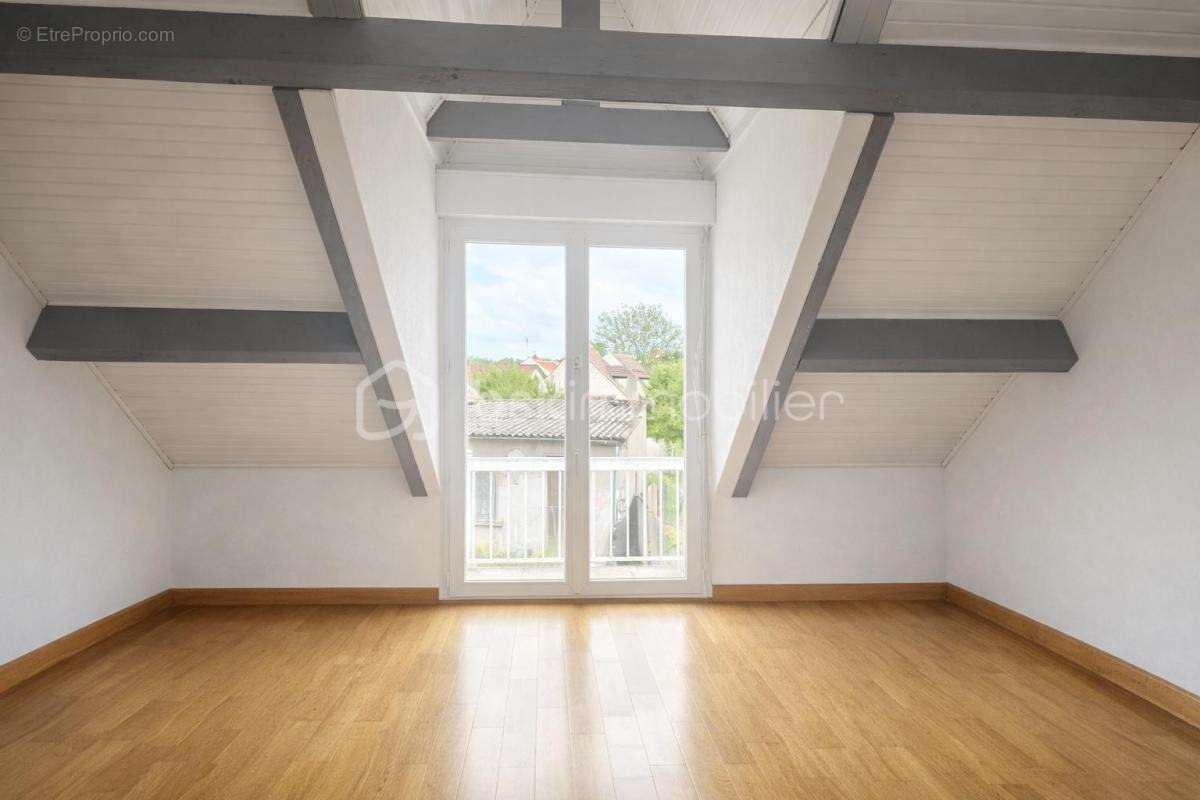 Maison à LA VERRIERE