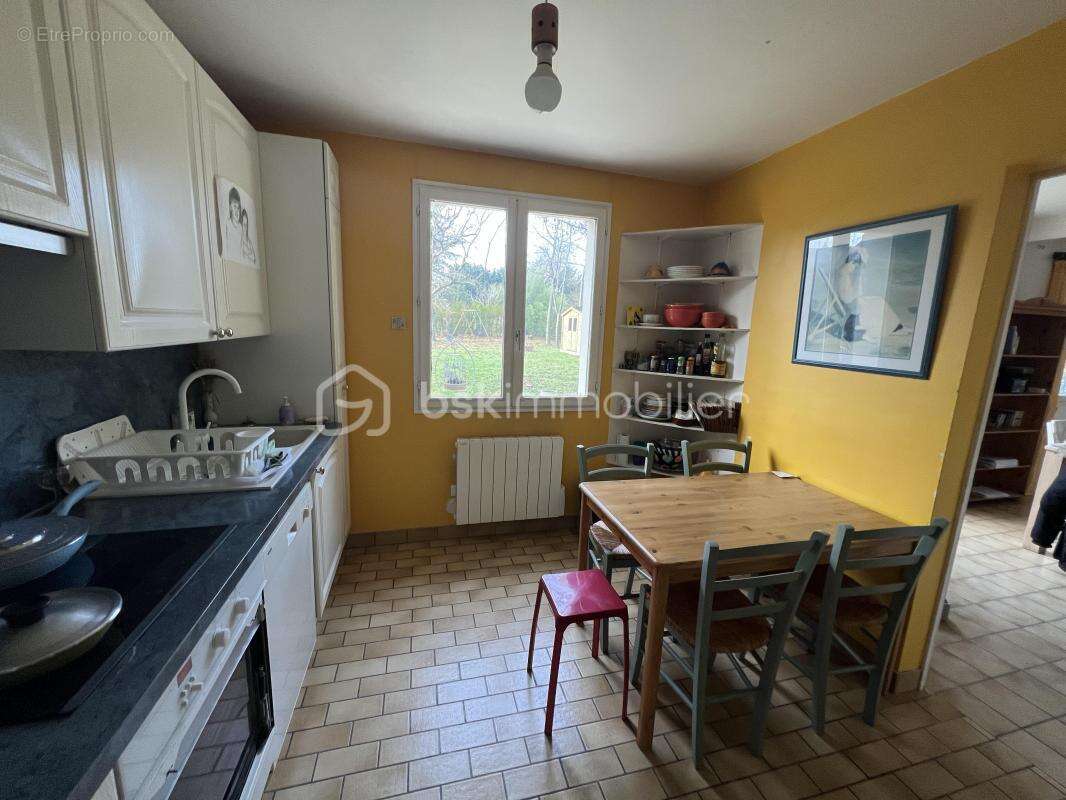 Maison de 115 m2 avec jardin de 1000m2 environ - photo 3