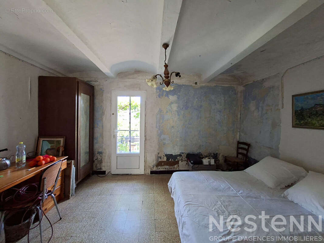 Immeuble à vendre à La Vernarède - 8 pièces, 143 m², terrain 1350 m² - photo 6