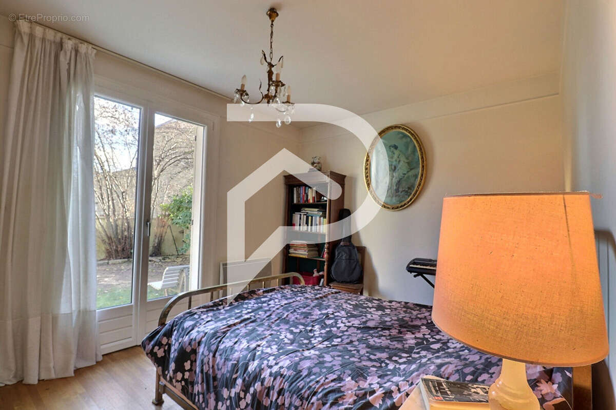 Maison à MAISONS-LAFFITTE