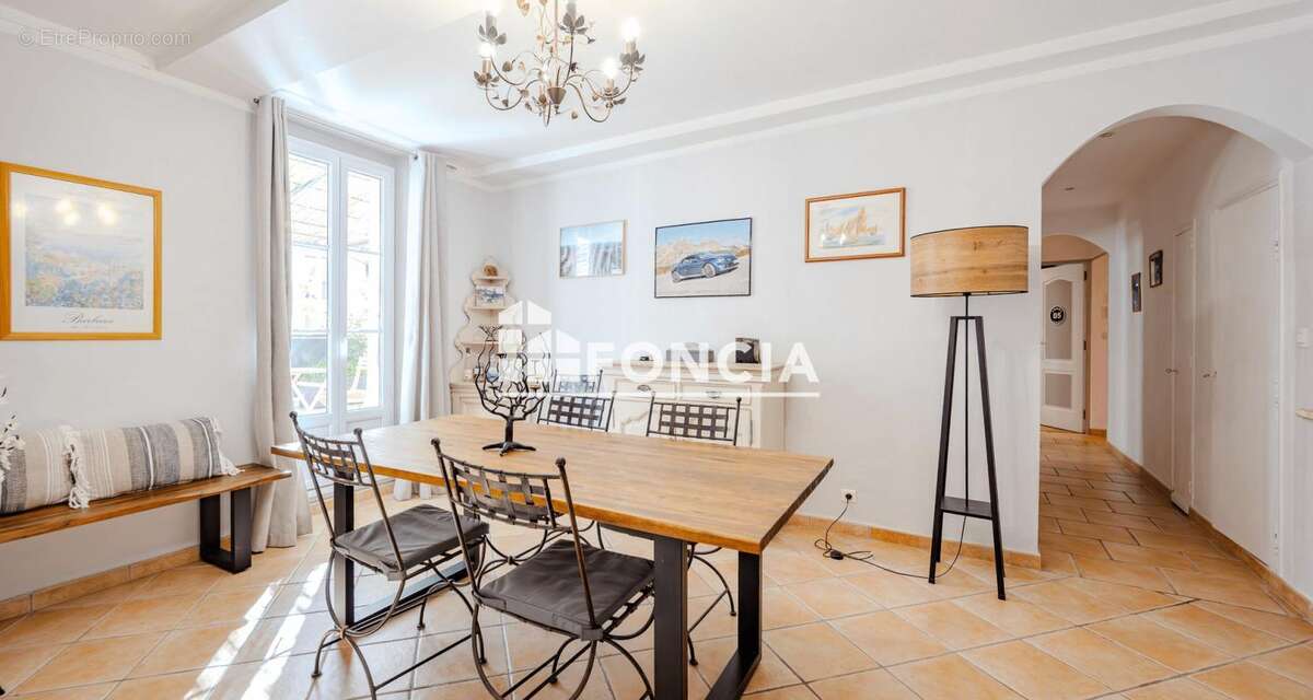 Grand appartement de standing en centre ville - photo 3