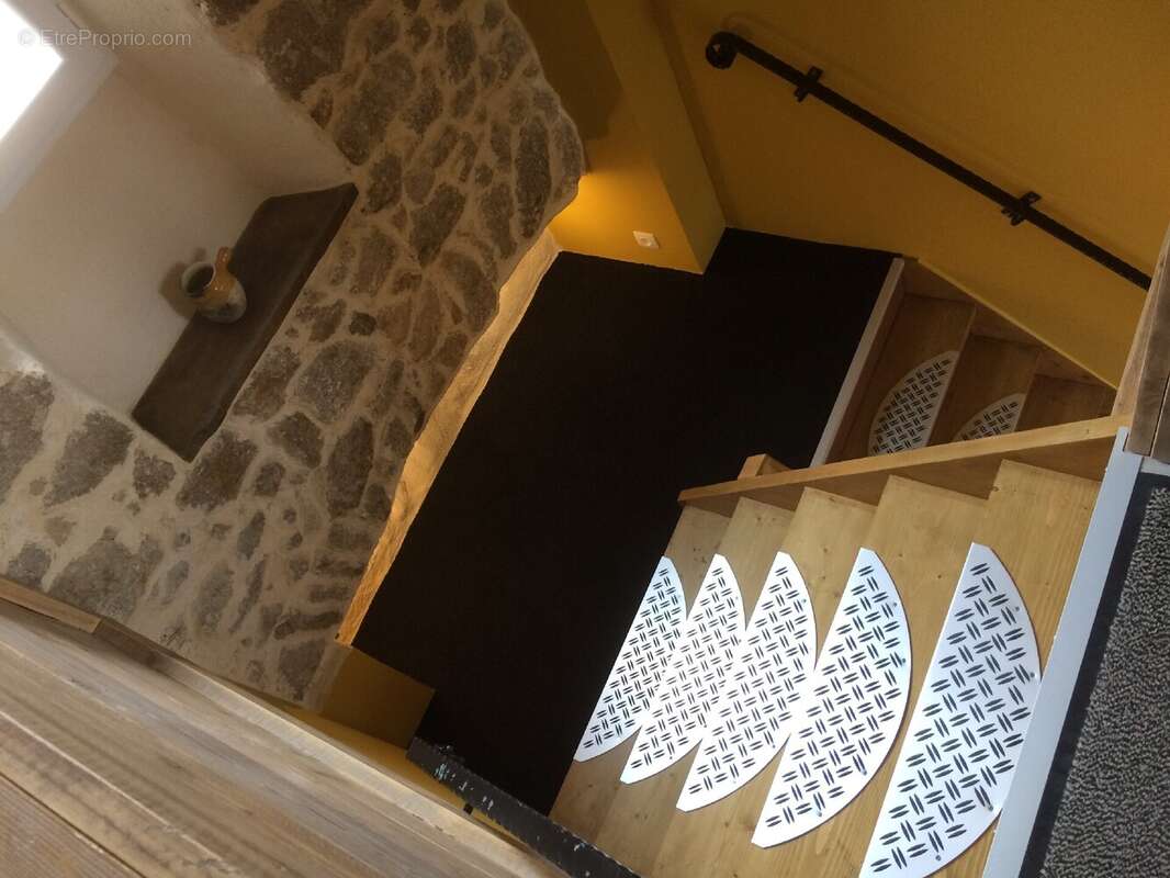 Maison à SUMENE