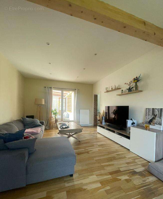 Maison 5 pièces / 120 m² / 240 000 EUR / ANGRES - photo 3