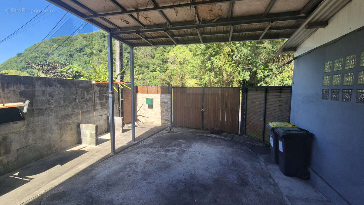 Maison à SAINT-JOSEPH