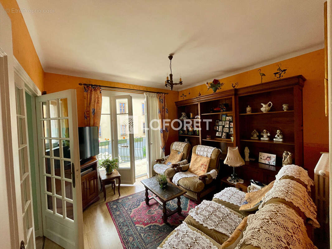 Maison à CASSAGNES-BEGONHES