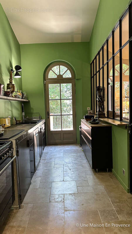 Maison à VILLENEUVE-LES-AVIGNON