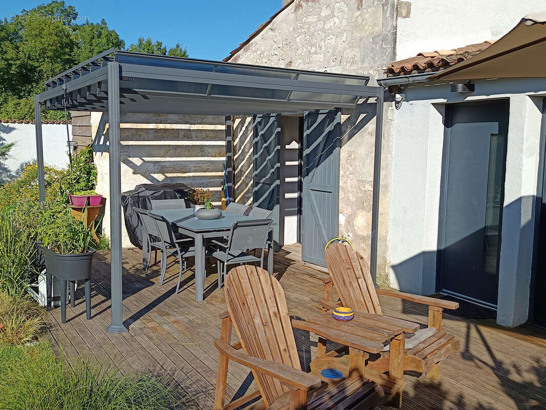 Maison à CHENAC-SAINT-SEURIN-D&#039;UZET