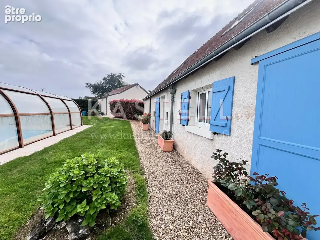 Longère rénovée de 240m2, proche Amboise dans un hameau très calme - photo 18