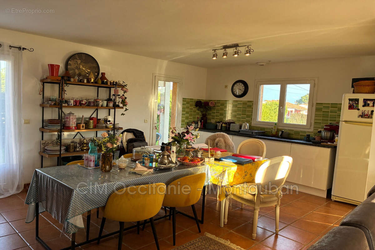 Maison à CASTELMAYRAN