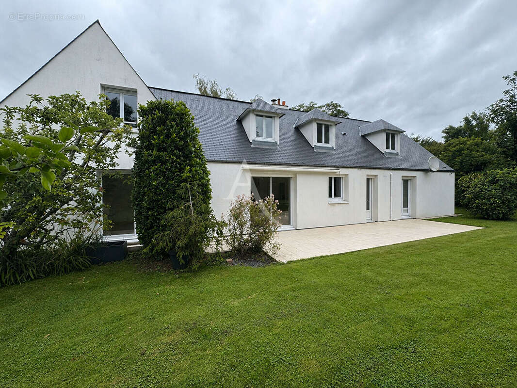 Maison à OZOIR-LA-FERRIERE