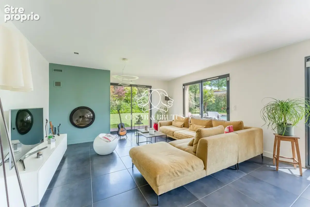 Maison 7 pièces 180 m² à vendre à Sathonay-Village (69580) - photo 9