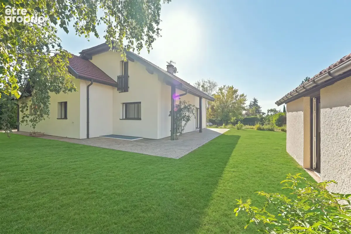 EXCLU à CESSY, villa individuelle T6 avec jardin, garage et vue - photo 3