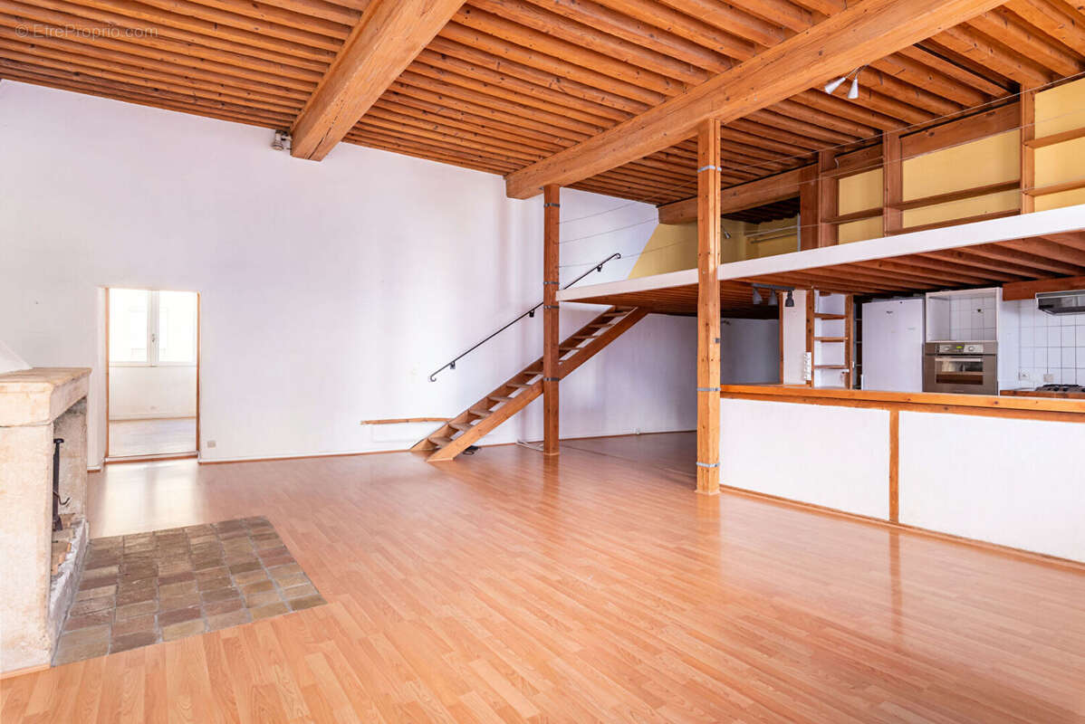 Appartement à LYON-4E