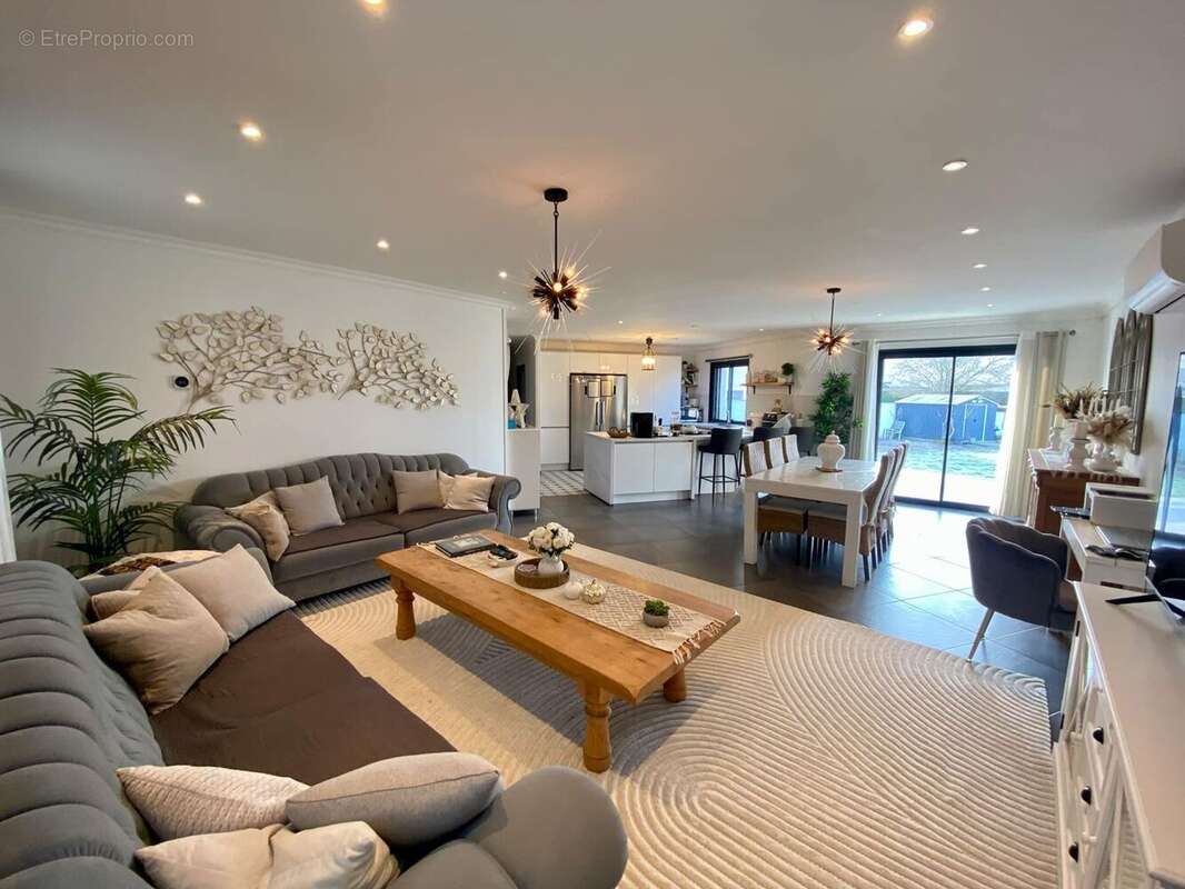 Maison à SAINT-MARCEL