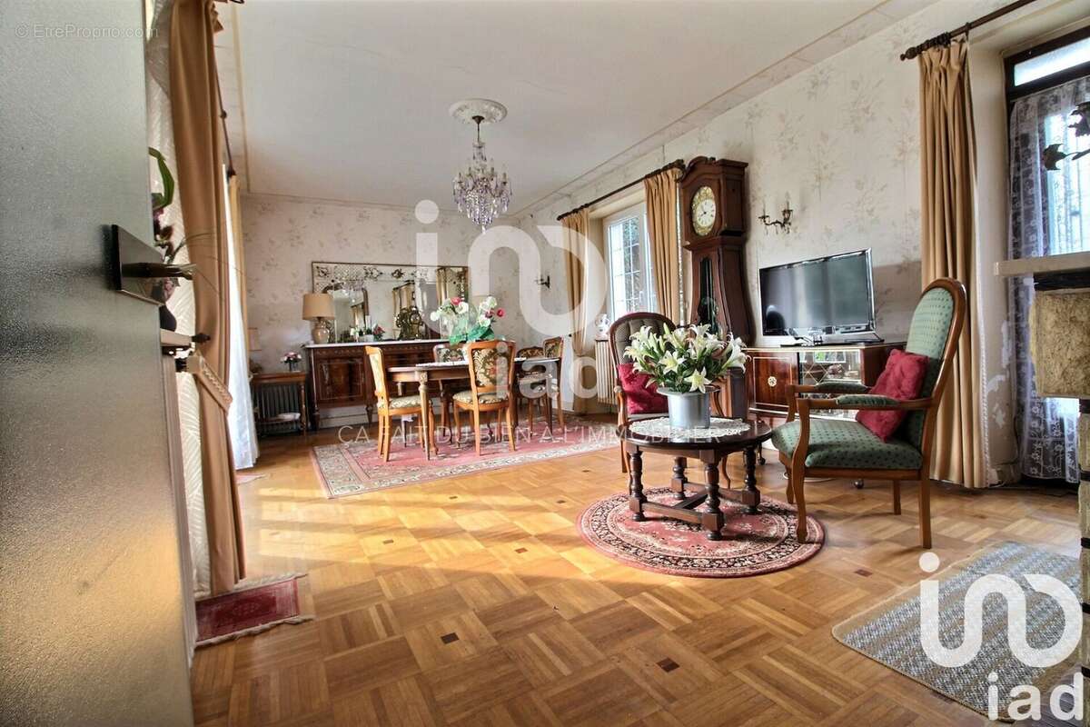 Photo 2 - Maison à COUBERT
