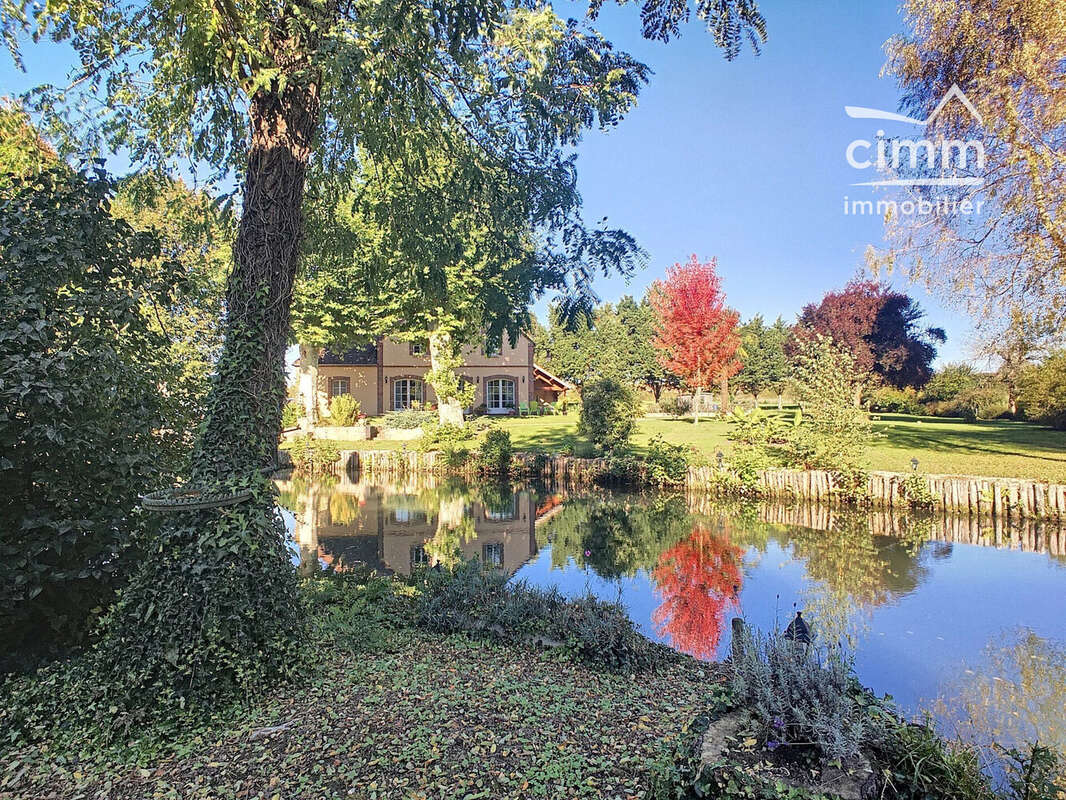 Maison à SAINT-GERMAIN-DES-PRES