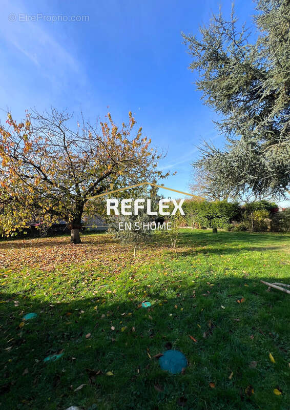 Maison à MAILLY-MAILLET