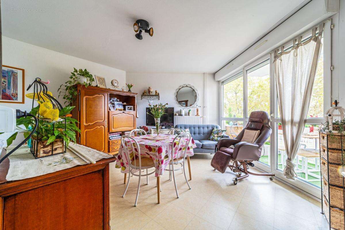 Appartement à ERMONT
