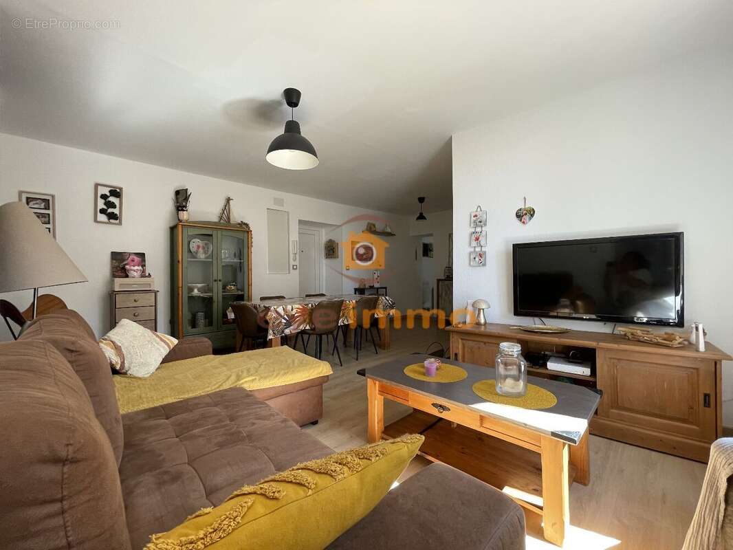 Appartement à SERVIAN