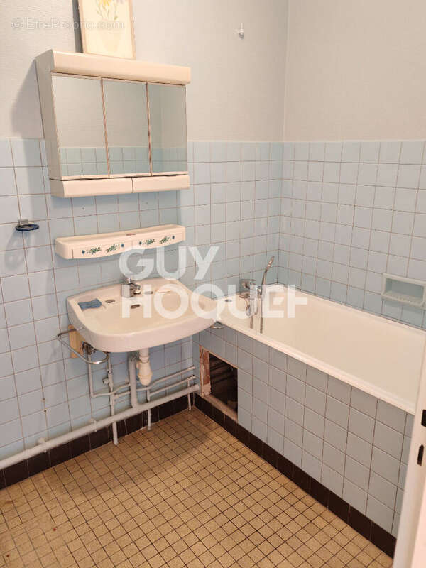 Appartement à SAINT-ANDRE-LES-VERGERS