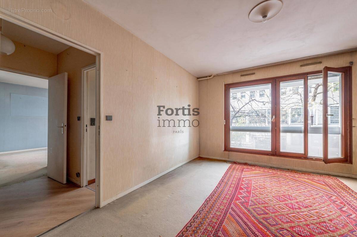Appartement à PARIS-4E