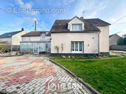Photo 1 - Maison à BEAUMONT-DU-GATINAIS