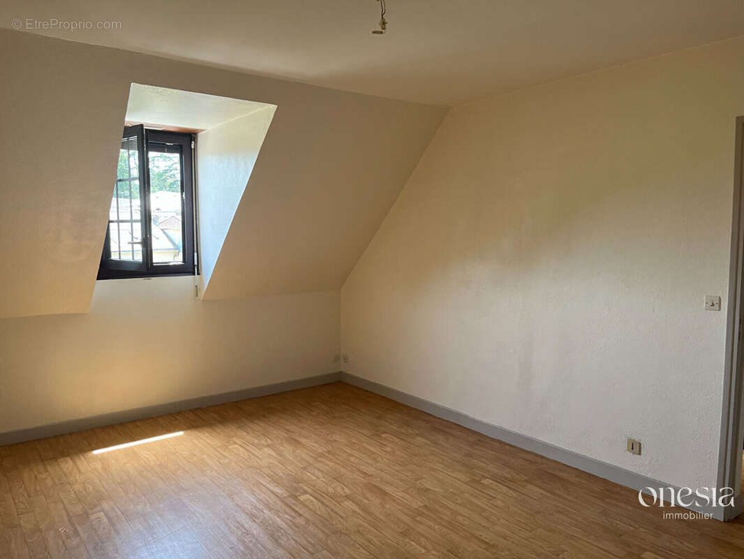 Appartement à OLORON-SAINTE-MARIE