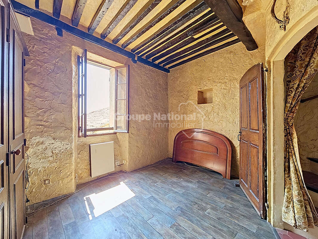 Charmante maison de village avec vue dégagée , Callian 3 chambres - photo 4