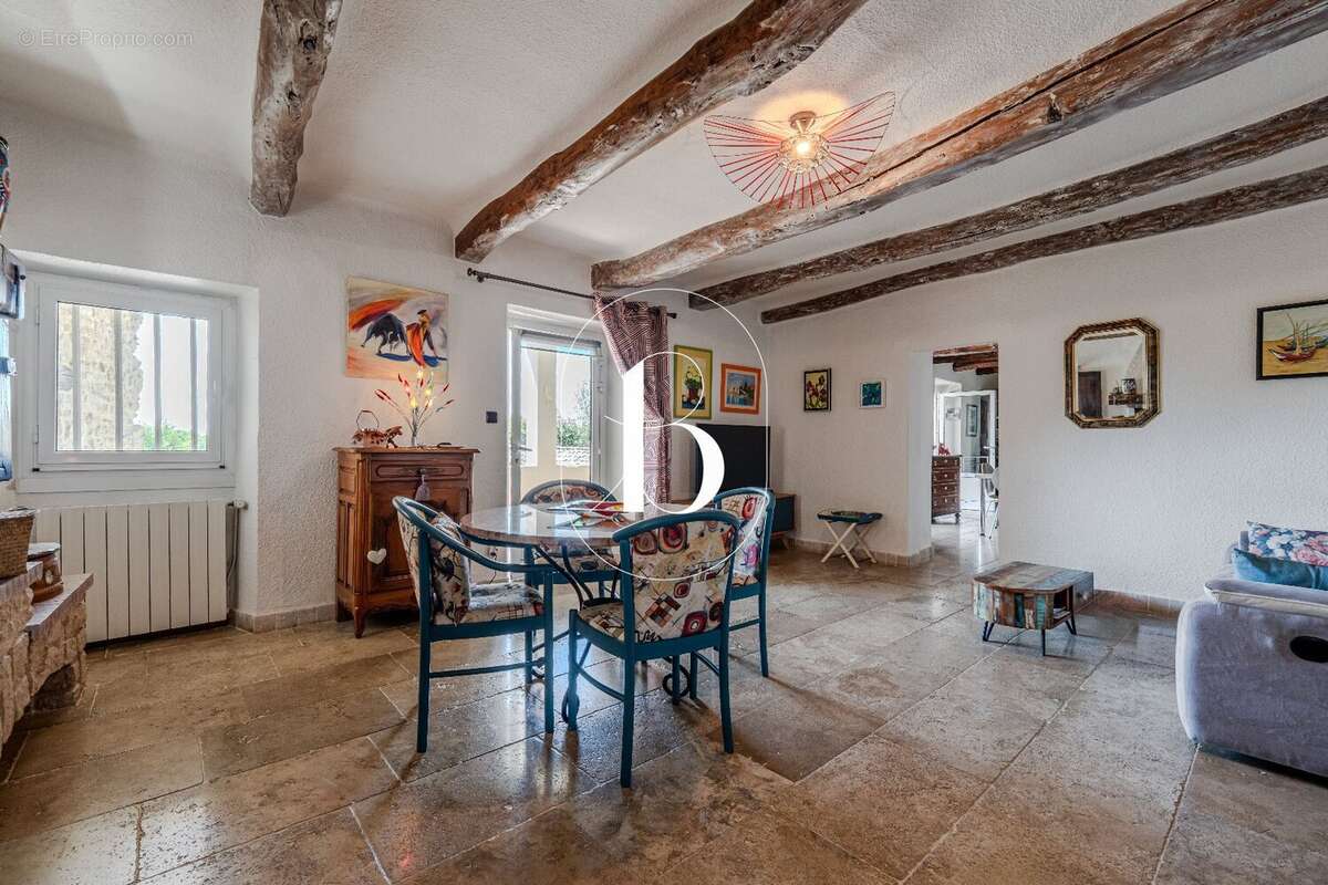 Maison à UZES