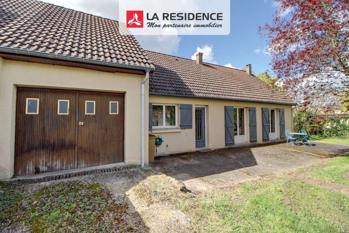 Maison à VILLERS-SUR-LE-ROULE