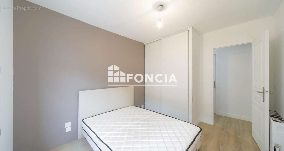Appartement à OLORON-SAINTE-MARIE