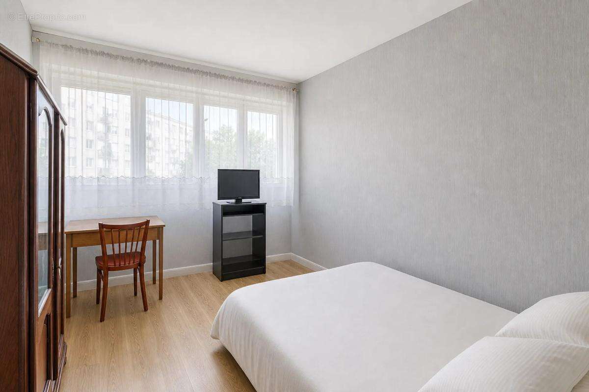 Appartement 2 pièces de 50 m² à Fontenay-aux-Roses - photo 6