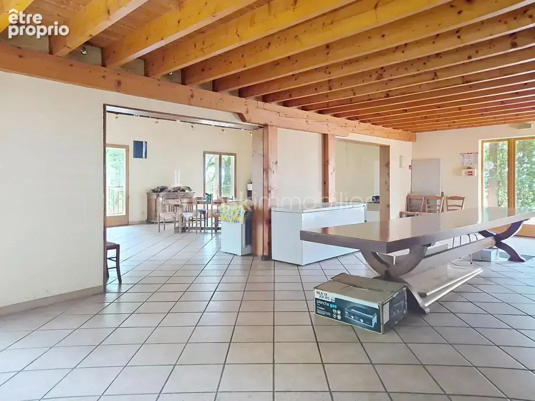 Propriété de caractère avec auberge sur plusieurs hectares – Lavit - photo 12