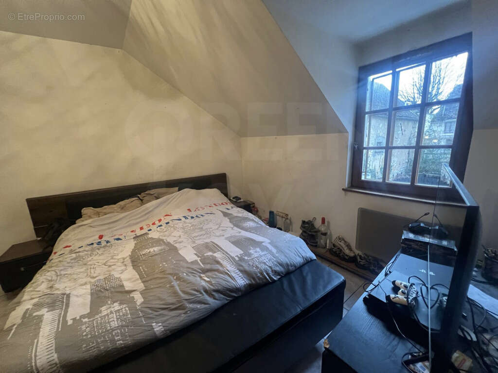 Maison à SOUGERES-EN-PUISAYE