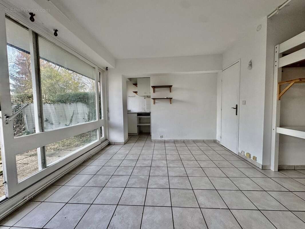 Appartement à SURVILLIERS