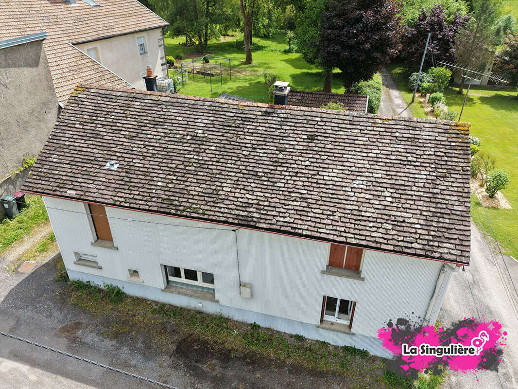 Maison à FOUGEROLLES