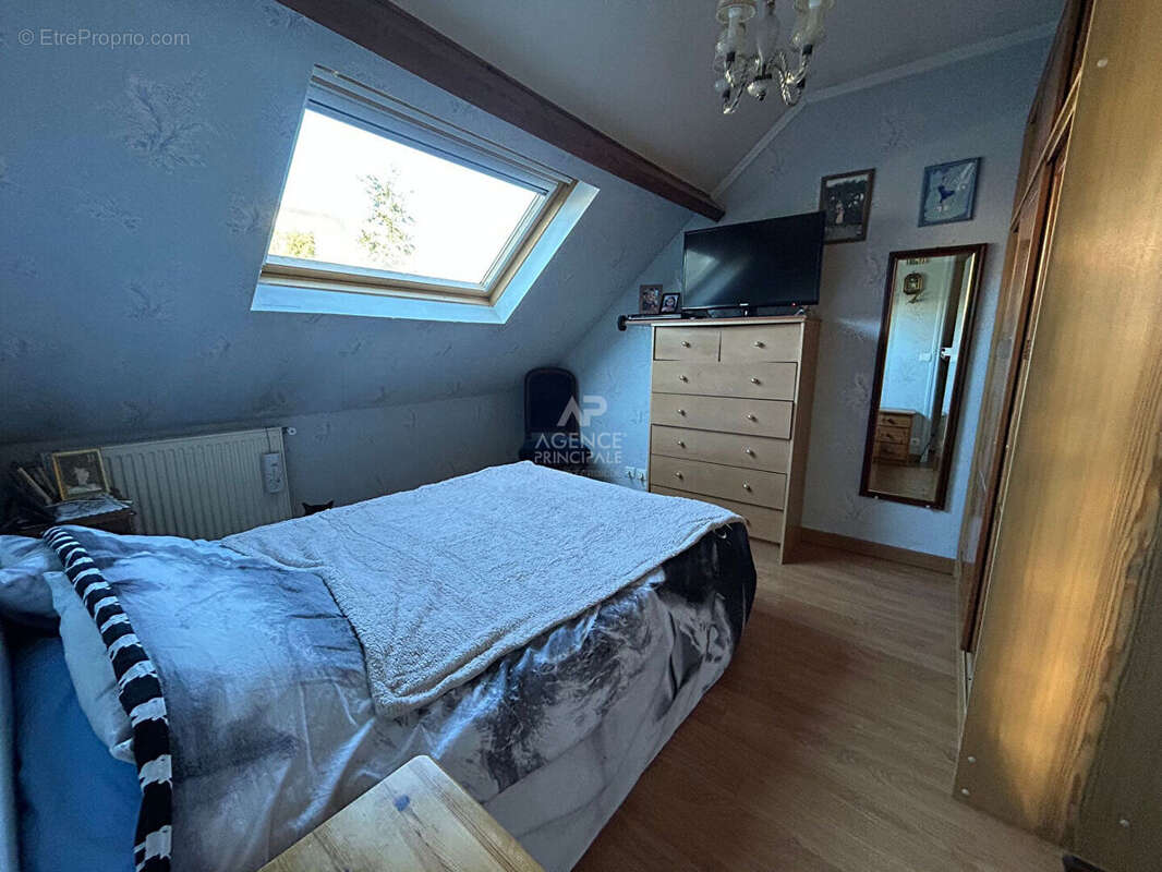 Maison à CHANTELOUP-LES-VIGNES