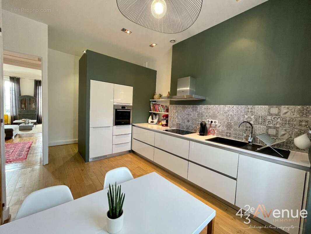 Appartement à SAINT-ETIENNE