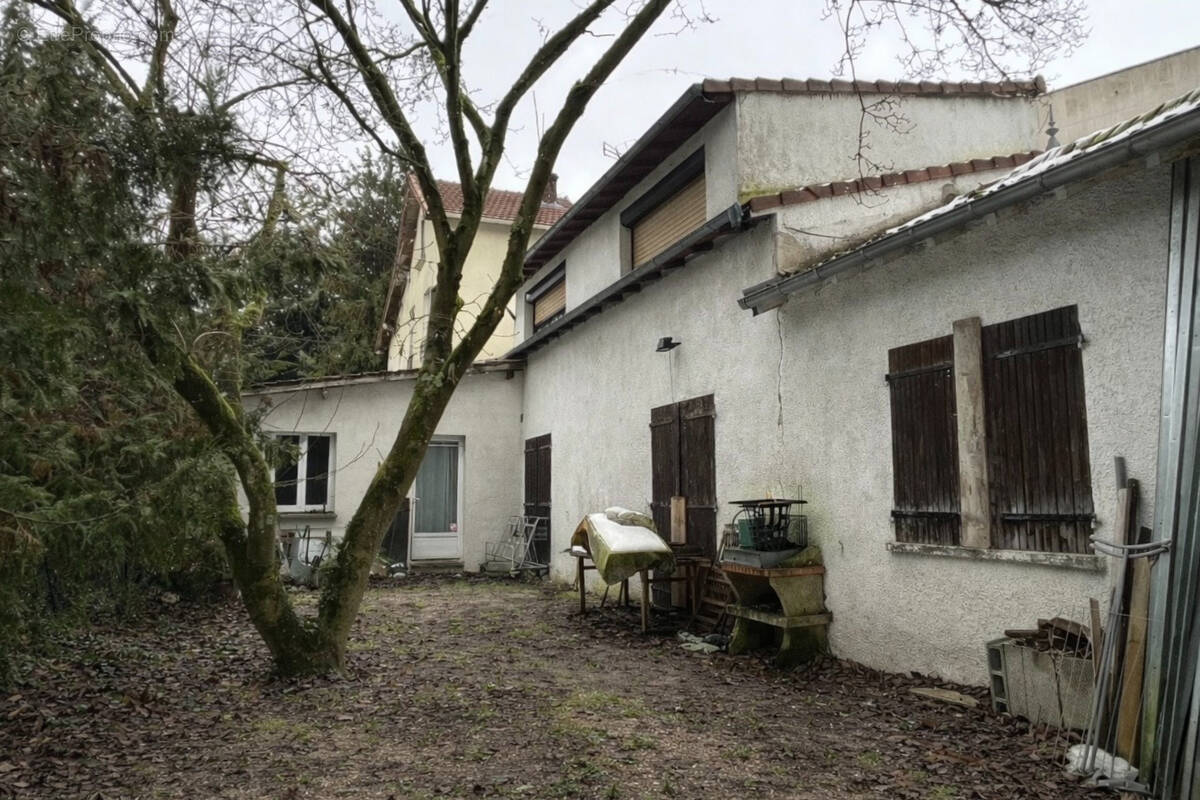 Maison à SAINT-LEU-LA-FORET