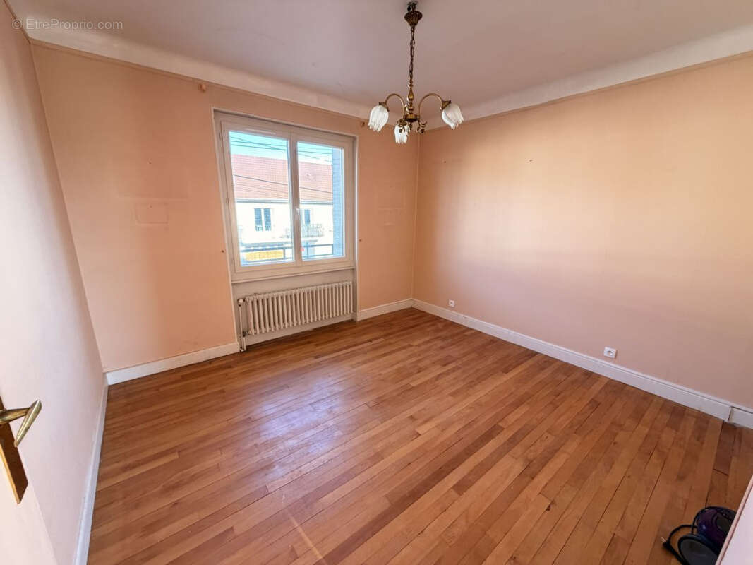 Maison à BELLERIVE-SUR-ALLIER