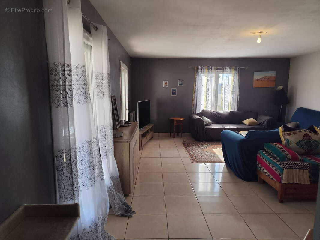 Maison à LEZIGNAN-CORBIERES