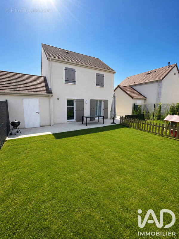 Photo 1 - Maison à ROUVRES