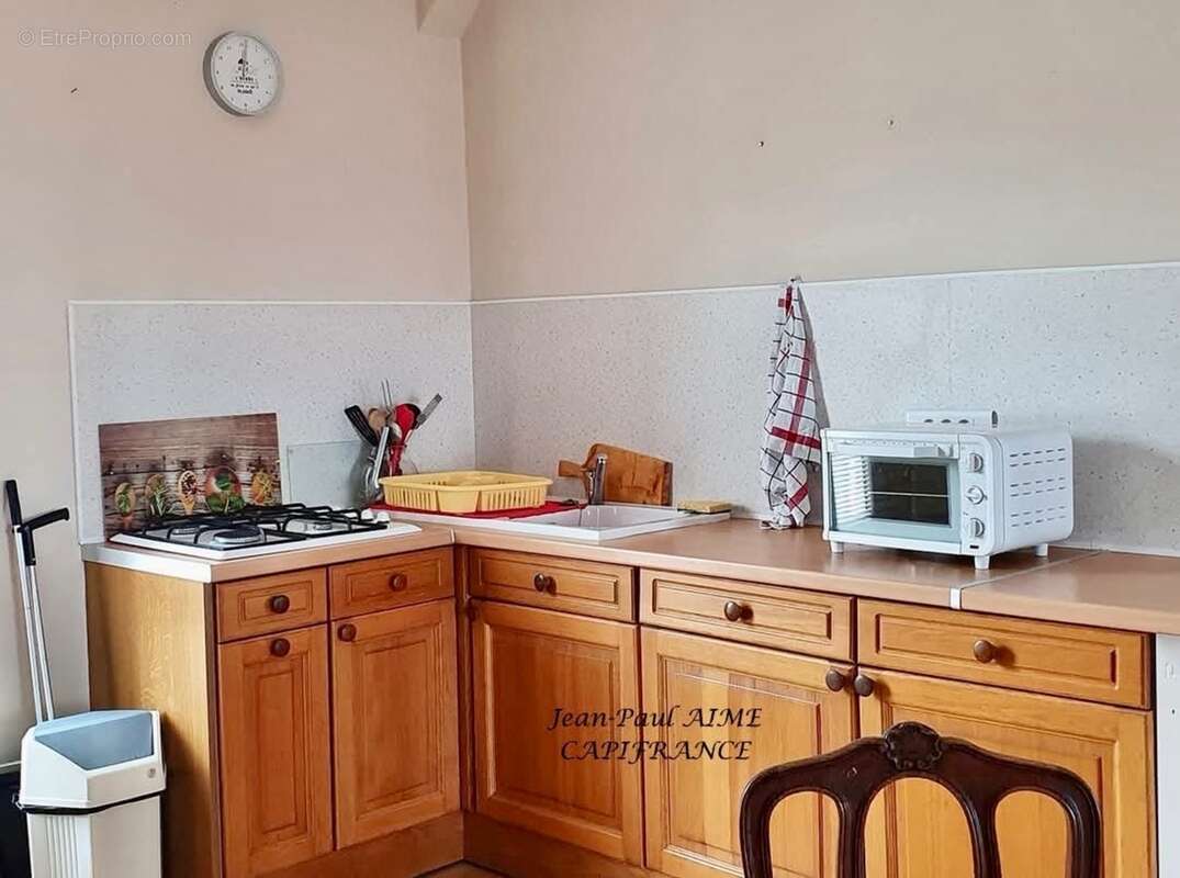 BARJAC – Une propriété de 210 m2 dont un appartement de 70 m2 avec panorama sur les Cévennes, à quelques pas du cœur du village - photo 15