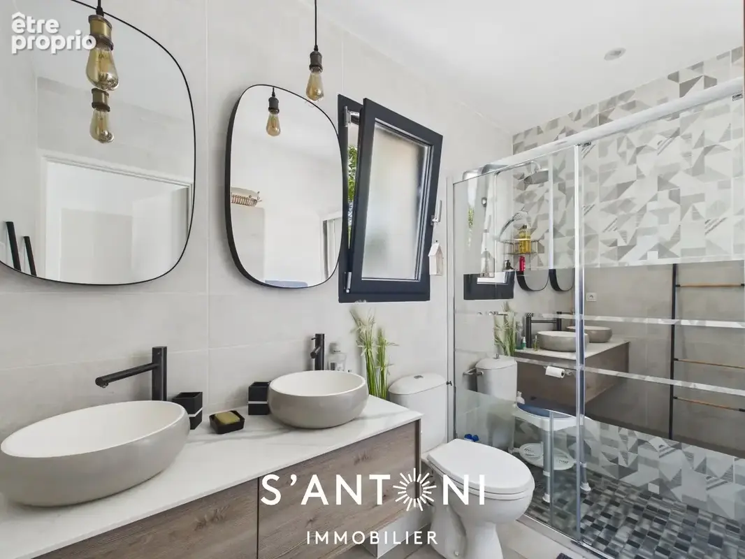 AGDE- Maison contemporaine 121 m²  3 chambres  Piscine  Garage - photo 13
