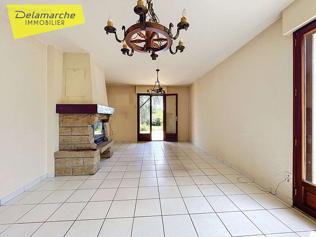 Maison de plain-pied - 2 chambres - Sous-sol complet - DUCEY-LES-CHERIS (50220) - photo 4