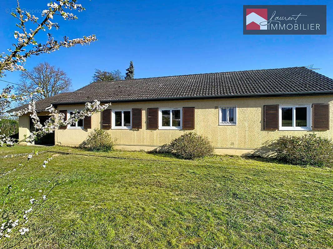 Maison à PONT-DE-VAUX