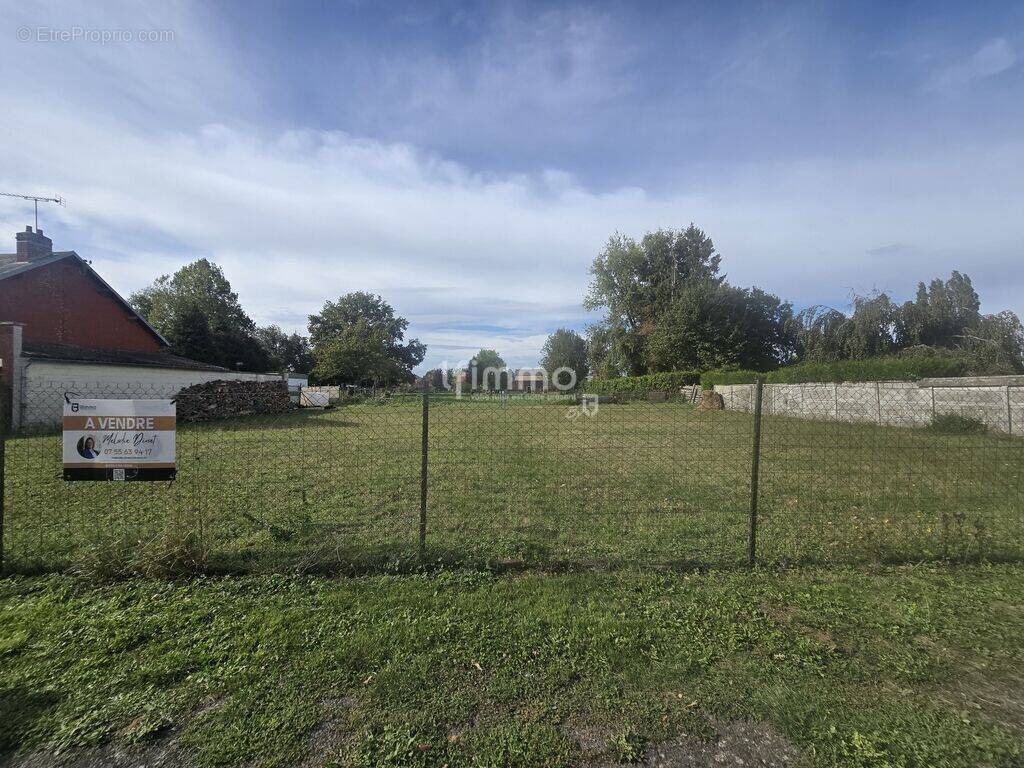 Terrain à ROCQUIGNY